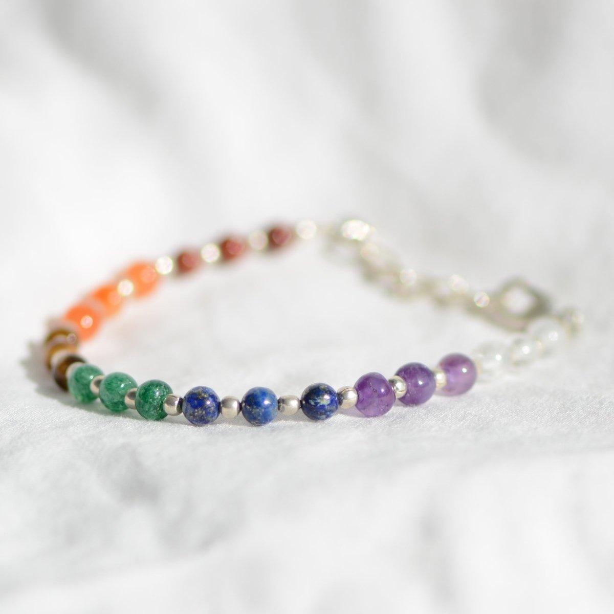 Bracelet "Accord des 7 Chakras" Argenté - lespierresdubienetre