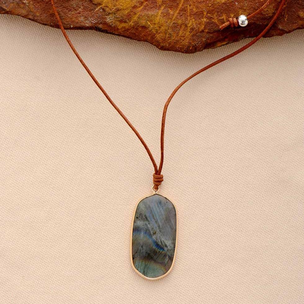 Collier Boho "Pierre de Protection" - lespierresdubienetre