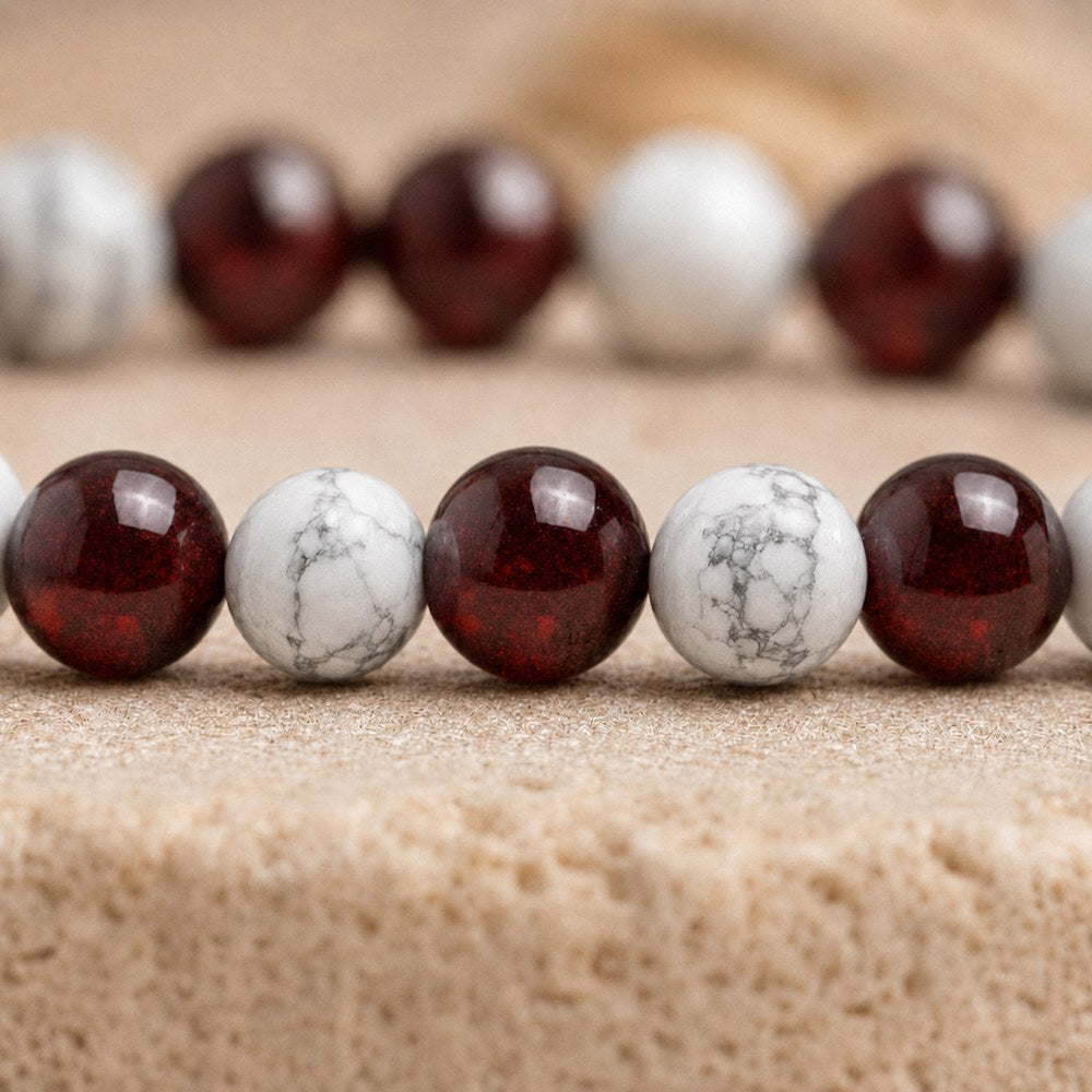 Bracelet "Ménopause" Mix en Howlite & Grenat