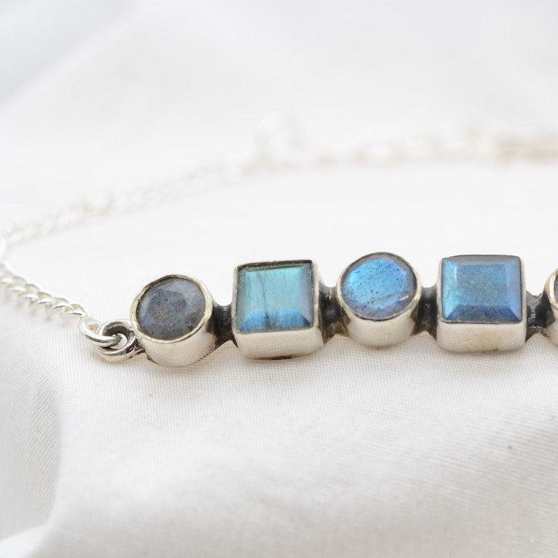 Bracelet en Labradorite & Argent 925 - Pièce de Bijouterie - - lespierresdubienetre