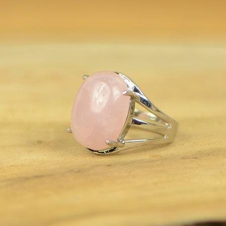 Bague "Amour" Cabochon ovale en Quartz Rose - lespierresdubienetre