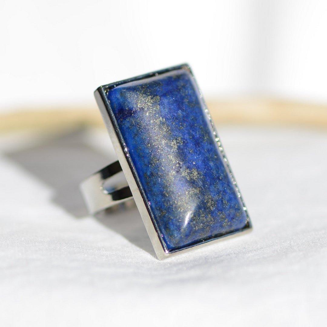 Bague "Contrôle" Rectangle en Lapis Lazuli (réglable) - lespierresdubienetre