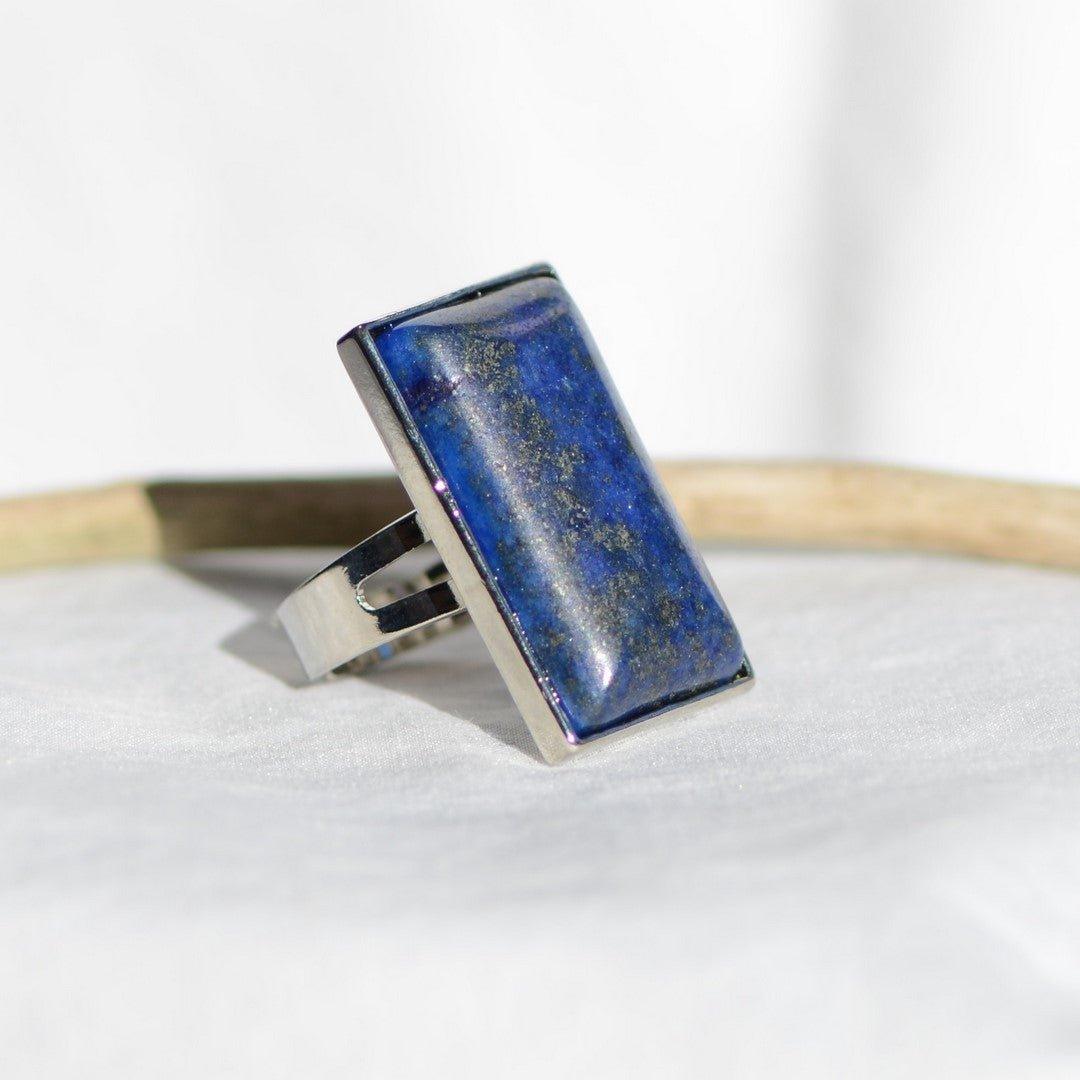 Bague "Contrôle" Rectangle en Lapis Lazuli (réglable) - lespierresdubienetre