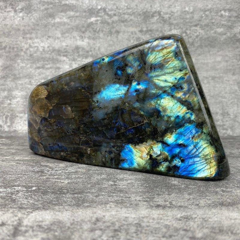 Bloc de Labradorite POLI (1699g) A Réf : LTBGP4 [RARE] - lespierresdubienetre