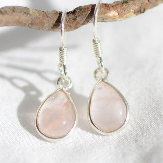 Boucles d'oreilles "Amour" en Quartz Rose Goutte (Argent 925) - lespierresdubienetre