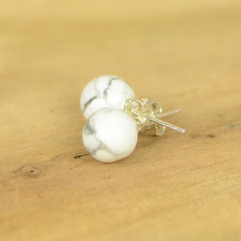 Boucles d'oreilles "Patience" en Howlite (Argent 925) - lespierresdubienetre