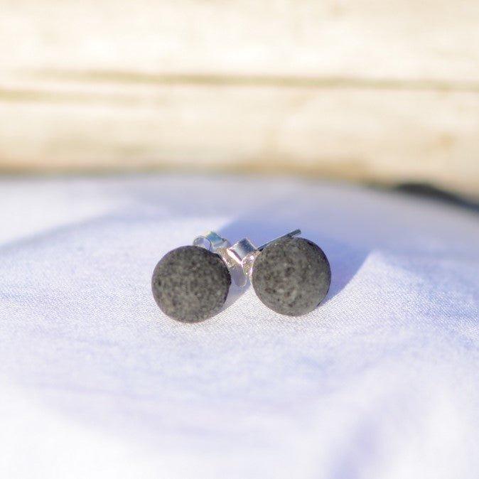 Boucles d'oreilles "Reconstruction" en Pierre de Lave (Argent 925) - lespierresdubienetre