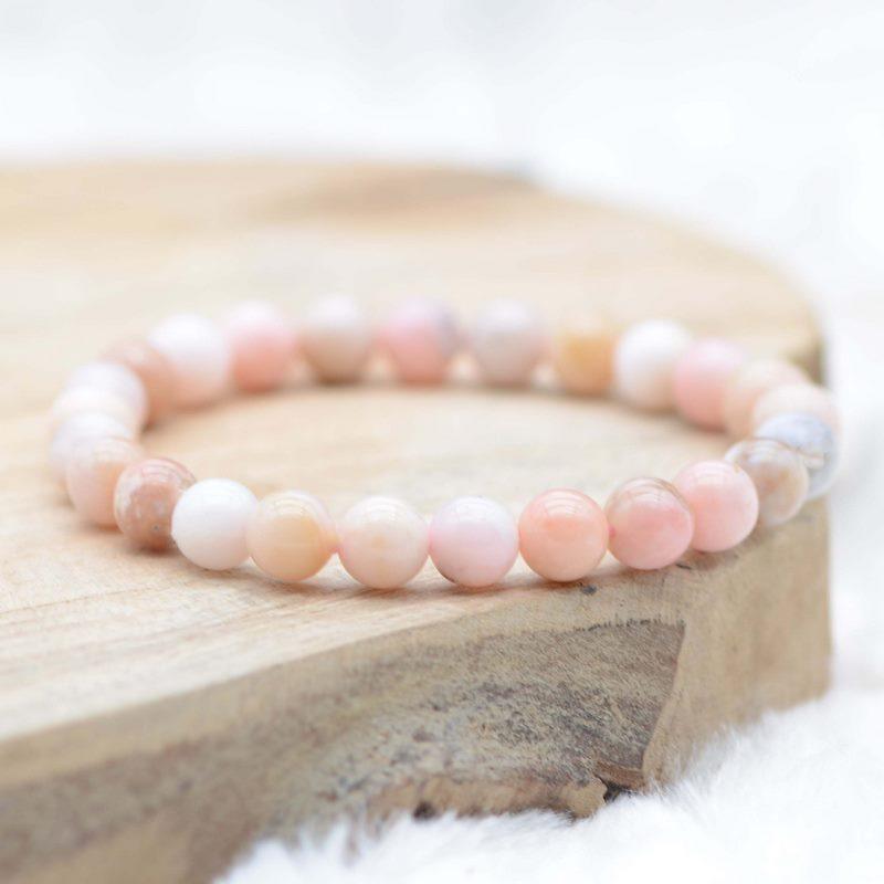 Bracelet "Douceur" en Opale Rose - lespierresdubienetre