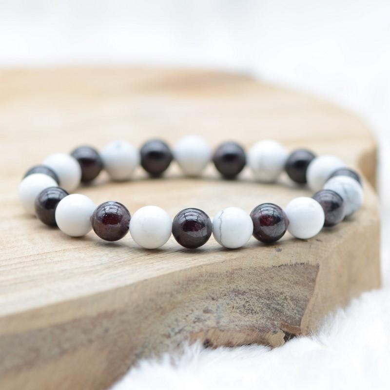 Bracelet "Patience et Assurance" Mix en Howlite & Grenat - lespierresdubienetre