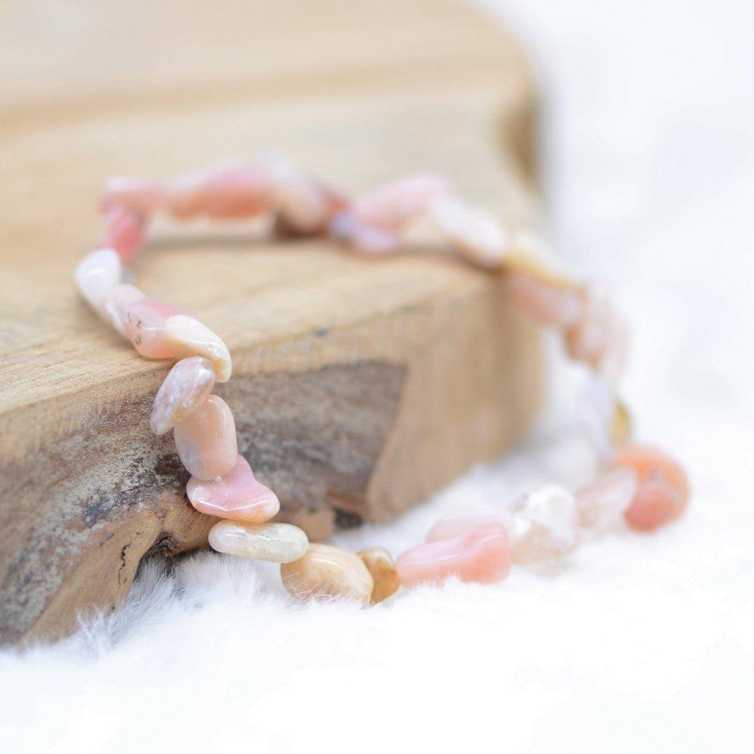 Bracelet roulé "Douceur" en Opale Rose - lespierresdubienetre