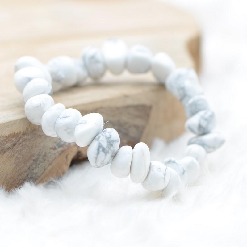 Bracelet roulé "Patience" en Howlite - lespierresdubienetre