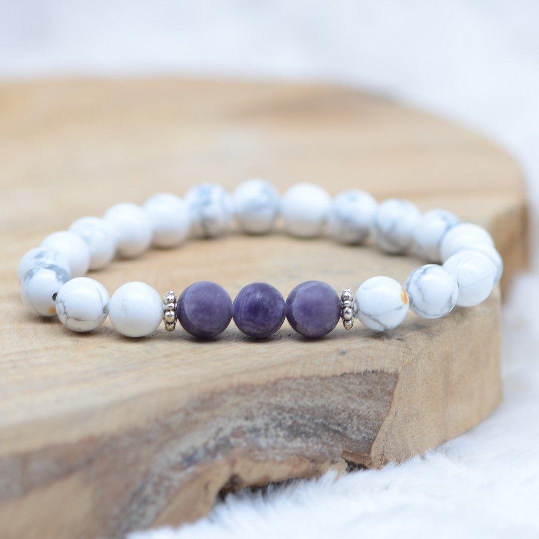 Bracelet "Sagesse et Patience" en Améthyste dépolie & Howlite - lespierresdubienetre