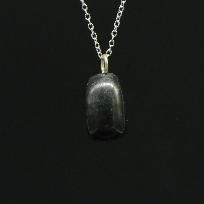 Pendentif "Barrière" Roulé en Shungite - lespierresdubienetre