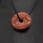 Pendentif Donut "Protecteur" en Jaspe Rouge - lespierresdubienetre