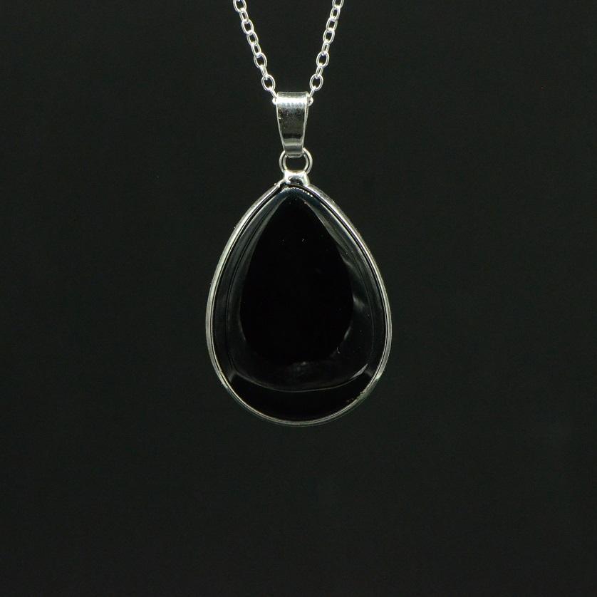 Pendentif "Force Mentale" Goutte en Agate Noire - lespierresdubienetre