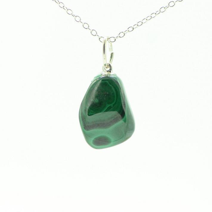 Pendentif "Paix" roulé en Malachite - lespierresdubienetre