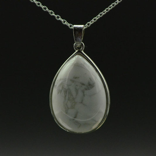 Pendentif "Patience" en Howlite Goutte - lespierresdubienetre