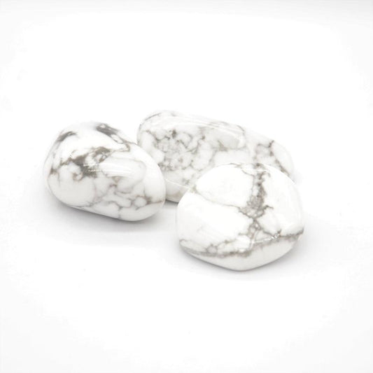 Pierre roulée "Patience" en Howlite (Lot de 35-40g) - lespierresdubienetre