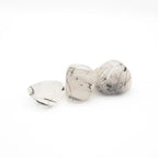 Pierre roulée "Purification et Protection" en Cristal de Roche Tourmaline (Quartz Tourmaline) (Lot de 30g) - lespierresdubienetre