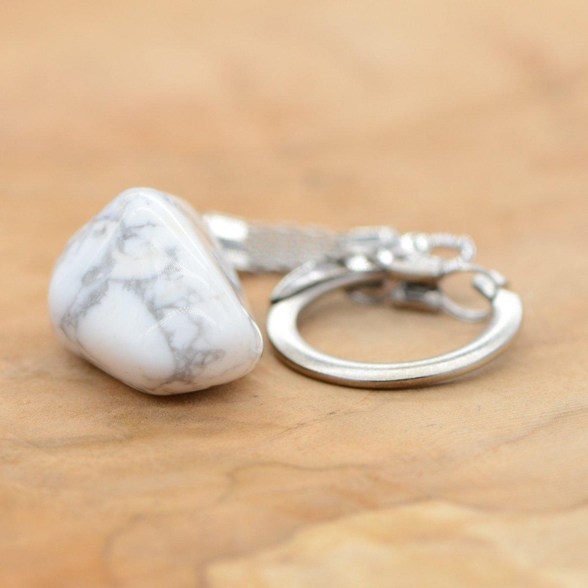 Porte-clés "Patience" en Howlite - lespierresdubienetre