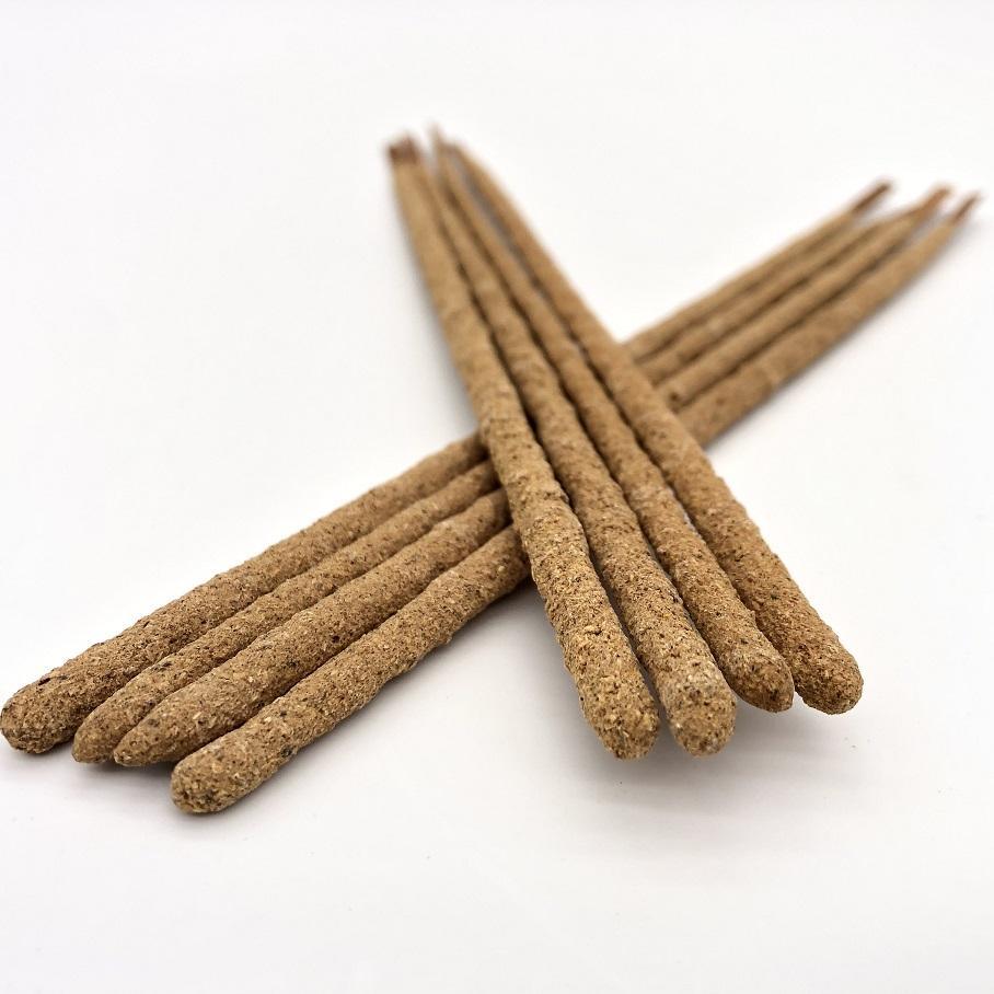 Sticks d'encens Palo Santo (Lot de 8 pièces) - lespierresdubienetre